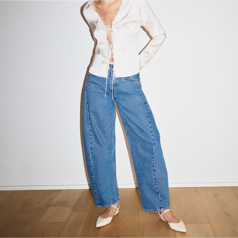 A&F Curve Love Barrel Jean - 26L